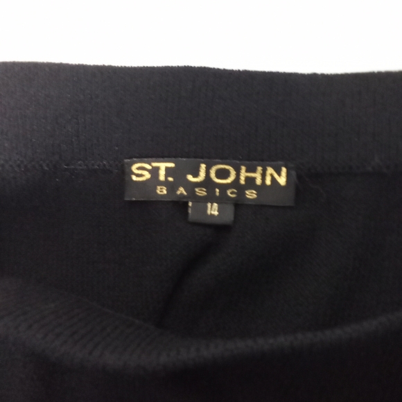 St. John Black Santana Knit Skater Skirt Drop Waist Pleated Size 14 - Picture 3 of 6